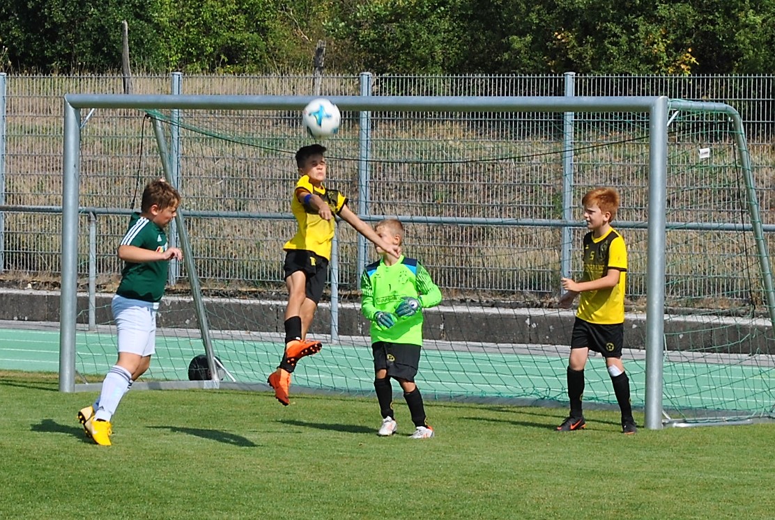 E-1 Jugend - nach Glanzleistungen folgt die kalte Dusche gegen Limburg 07