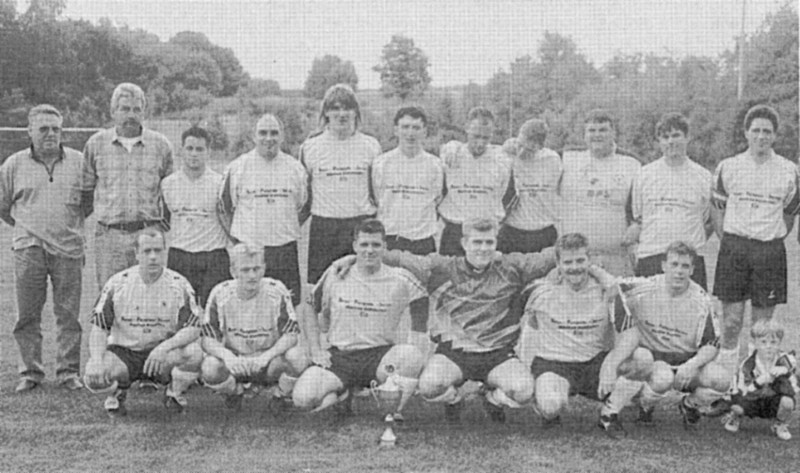 Die 2. Mannschaft vom SV Elz gewinnt zum dritten mal in Folge den Kreispokal der Reserve-Mannschaften in der Saison 1998/1999